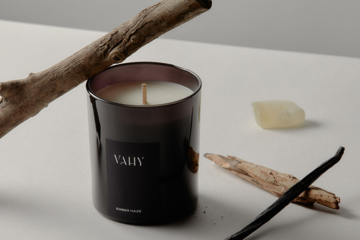 scented candle wood vanilla