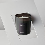 VAHY is a 100% natural fine fragrance house based in Melbourne, Australia. All VAHY scents are free from toxic chemicals and are made without compromise.